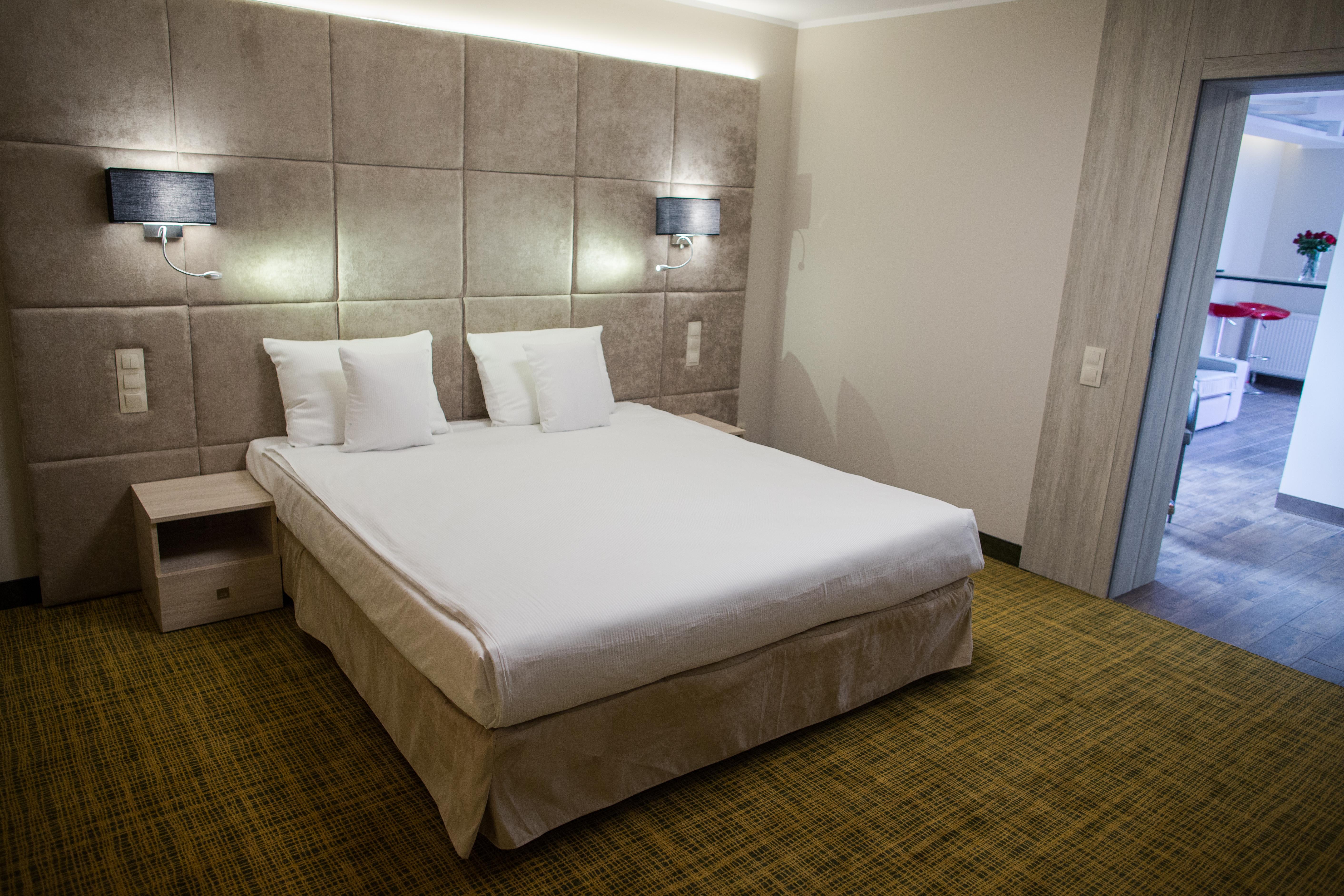 Citi Hotel'S Вроцлав Екстериор снимка