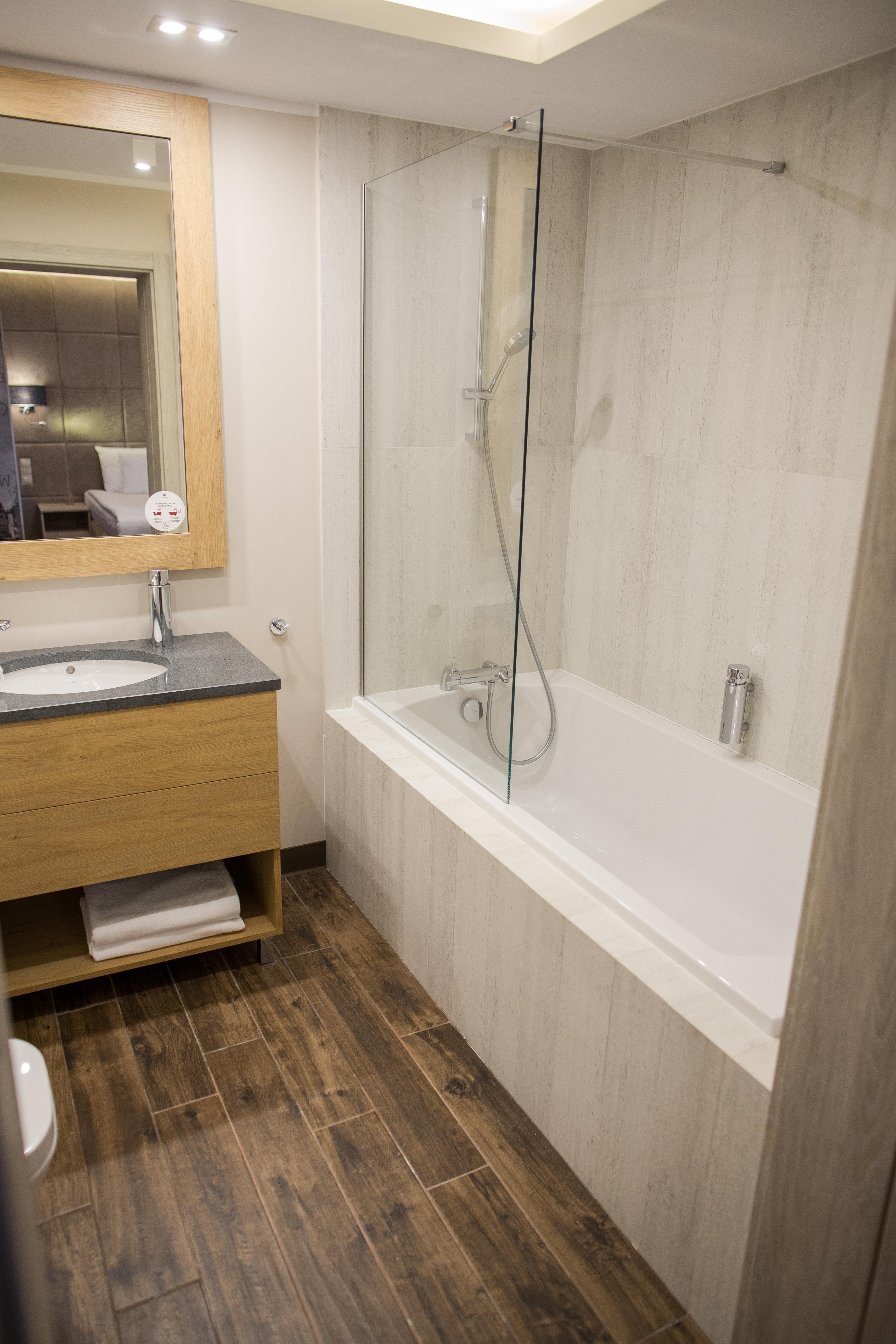 Citi Hotel'S Вроцлав Екстериор снимка