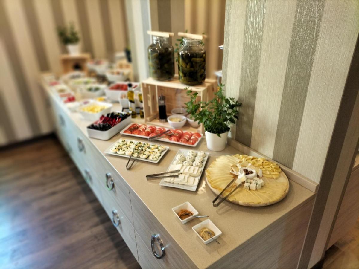 Citi Hotel'S Вроцлав Екстериор снимка