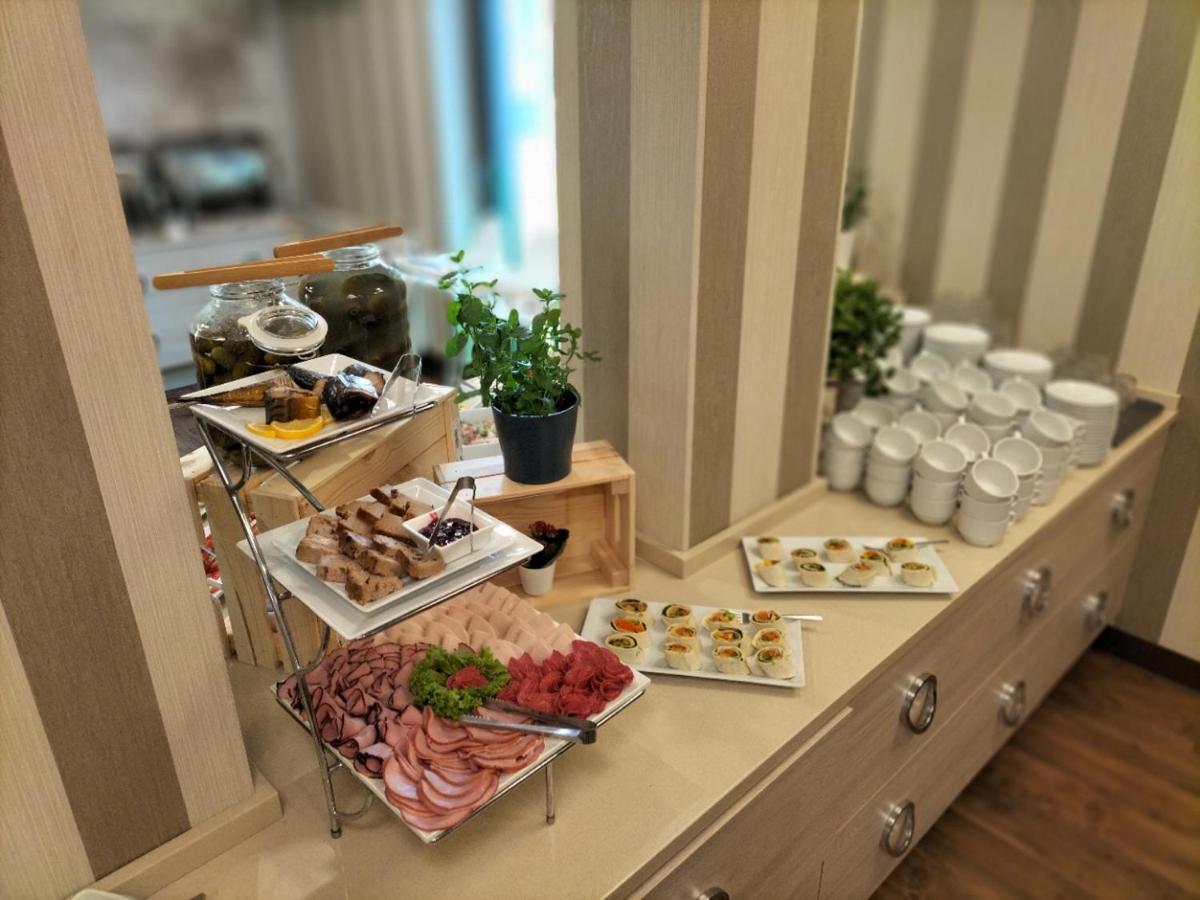 Citi Hotel'S Вроцлав Екстериор снимка