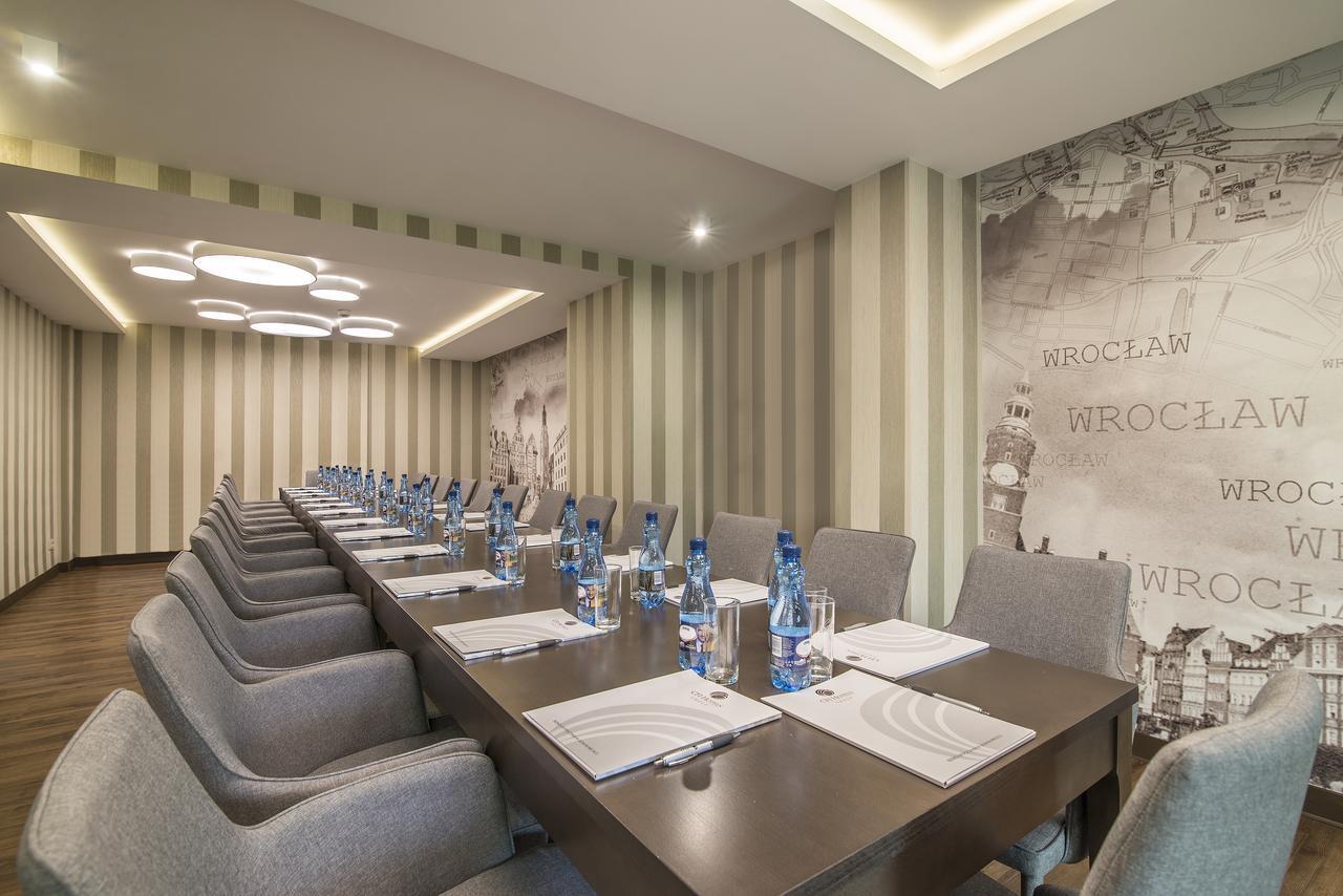 Citi Hotel'S Вроцлав Екстериор снимка