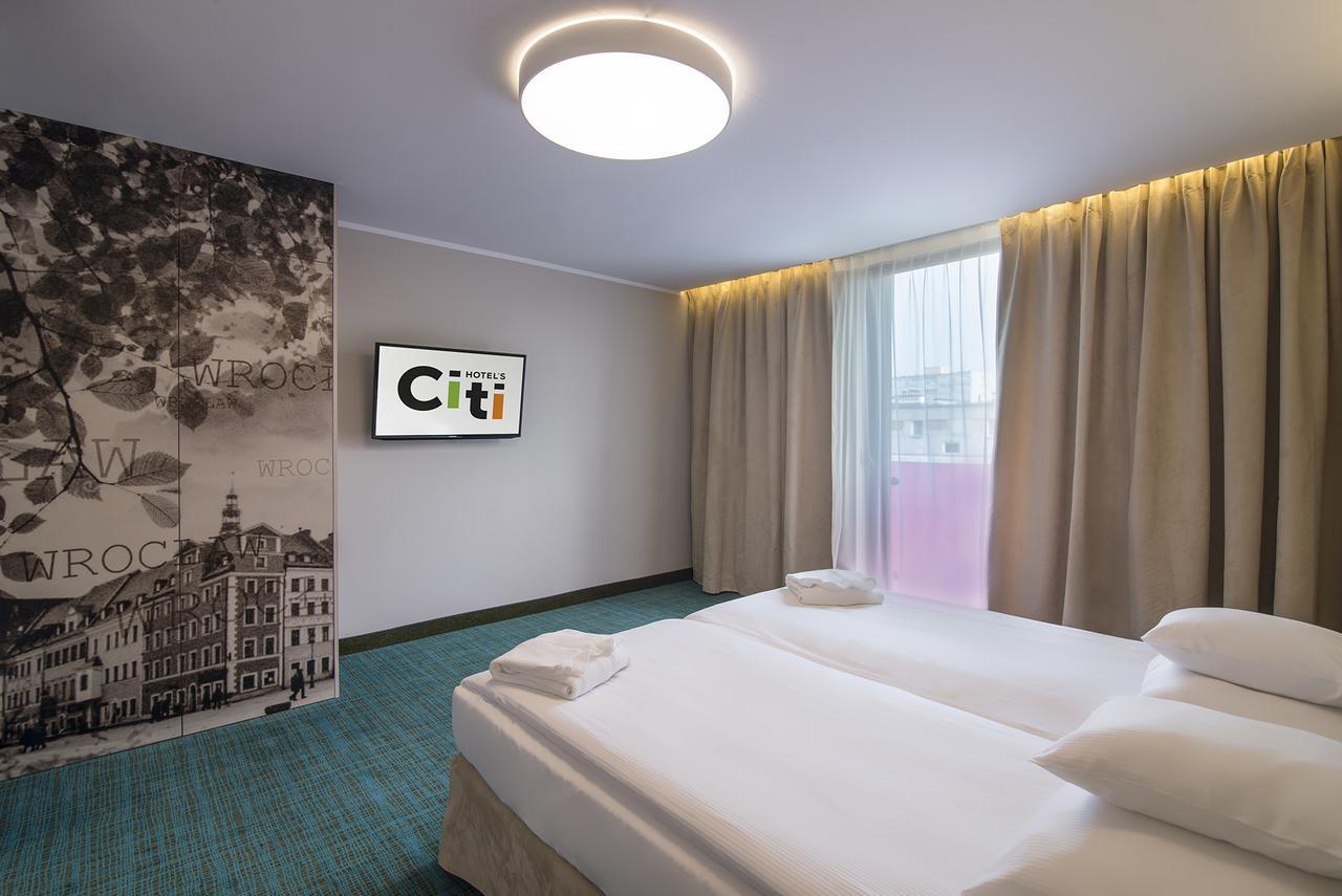 Citi Hotel'S Вроцлав Екстериор снимка